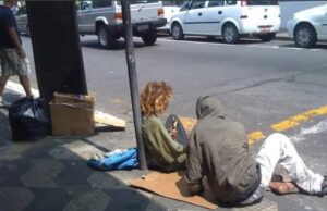 Moradores reclamam de população em situação de rua