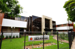 Vereadores que aprovaram projeto já têm quinto assessor